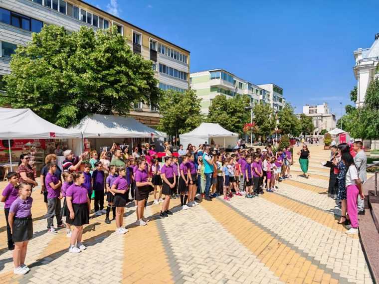 Festivalul cartilor pentru copii la Pitesti