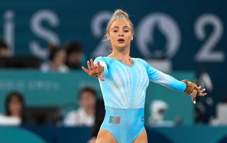 Gimnasta Sabrina Voinea acuzata ca si ar fi agresat partenerul Politia a inceput o investigatie