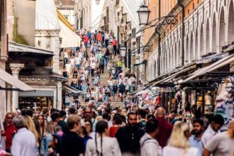 Insula care a spus STOP turistilor acces interzis duminica dupa cresterea acelerata a numarului de vizitatori