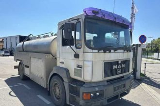 Kievul dezvaluie noua tactica a Rusiei pentru aprovizionarea trupelor combustibil militar transportat in cisterne pentru lapte
