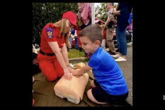 La Pitesti copiii au descoperit cum decurge o zi din viata salvatorilor