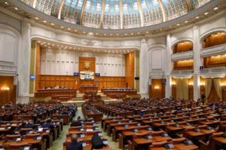 Lovitura pentru cei care au iniciat reforma electorala Senatul opreste intoarcerea la sistemul cu doua tururi pentru alegerea primarilor