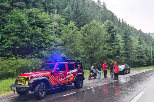 Mobilizare extinsa pe Transfagarasan dupa ce un turist a observat o motocicleta abandonata