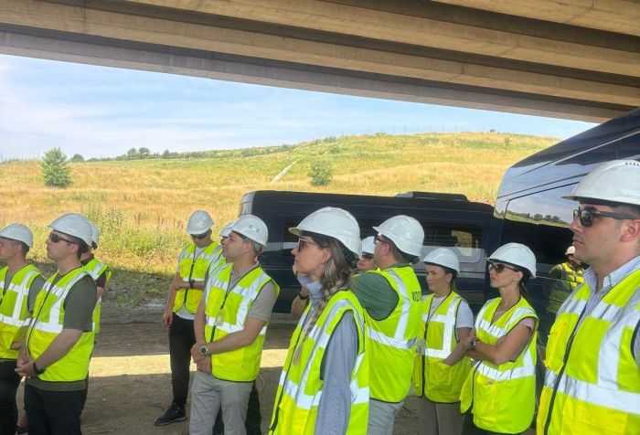 NATO monitorizeaza atent Autostrada Pitesti Sibiu Ofiterii Aliantei au verificat santierul celui mai provocator sector