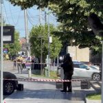 O valiza abandonata in fata Galeriei de Arta a alertat autoritatile din Pitesti si a pertrubat traficul
