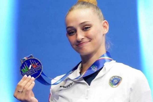 Paradox in Italia o gimnasta de elita a ramas repetenta dupa ce a obtinut nota 4 la educatia fizica si a picat Bacalaureatul
