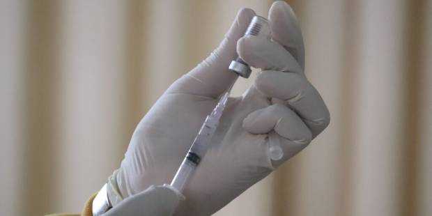 Premier mondial cercettorii au testat un vaccin conceput de inteligenta artificiala pe subiecti umani