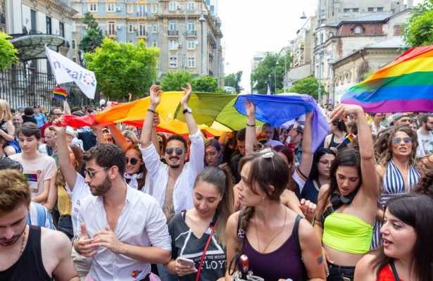 Pride ul de la Bucuresti Patriarhia Romana ii indeamna pe crestinii ortodocsi sa isi intensifice rugaciunile