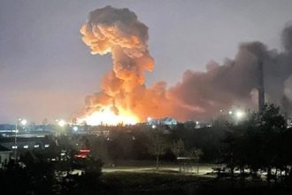 Razboiul Rusia Ucraina Armata Ucraineana a atacat doua rafinarii rusesti