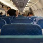 Romanaca amendata pentru utilizarea unei tigari electronice in timpul zborului cu un avion Wizz Air