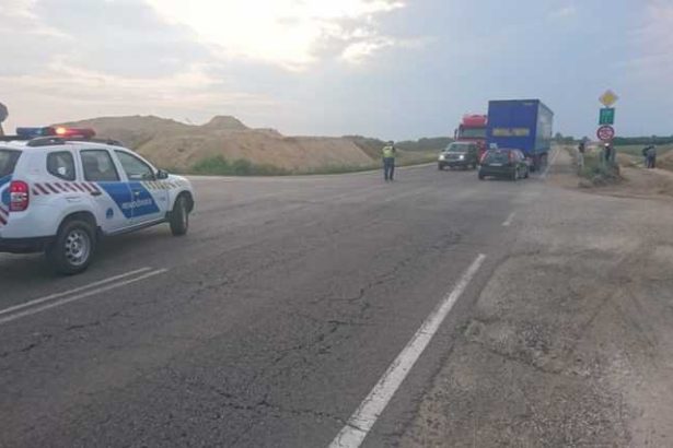 Sapte persoane inclusiv romani au decedat intr un grav accident in Ungaria Un microbuz a intrat in coliziune puternica cu un camion