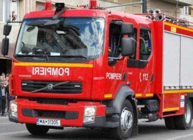 Scoala inundata in judetul Buzau Elevii au fost evacuati iar cursurile au fost suspendate din cauza ploilor torentiale