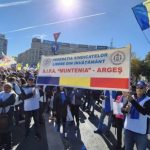 Sindicalistii din invatamantul argesan protestezala Bucuresti Nu este vorba de bani