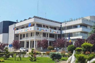 Stiri de ultimora Procurorii Anticoruptie au confiscat documente de la Primaria Mioveni Primarul Costache confirma