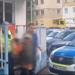 VIDEO A fost retinut dupa ce a imbratisat o tanara fara consimtamantul ei pe strada in Mioveni