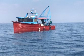 Vas turcesc scufundat in Marea Neagra in urma unui atac Un mort si mai multi raniti in apropierea Crimeei