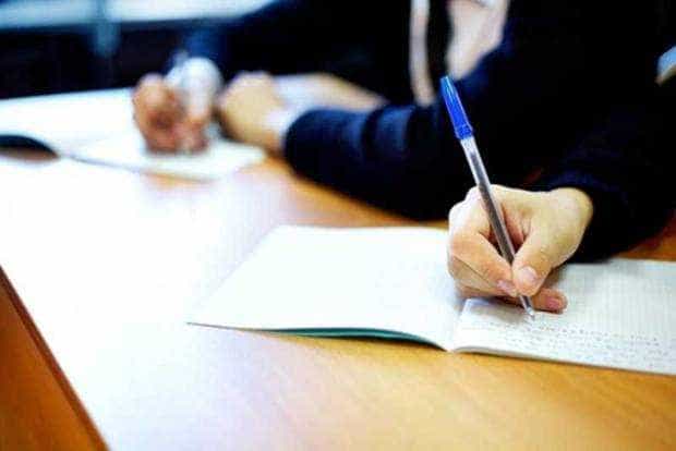 cod rosu de canicula in timpul bacalaureatului 131000 de elevi sustin probele scrise in conditii