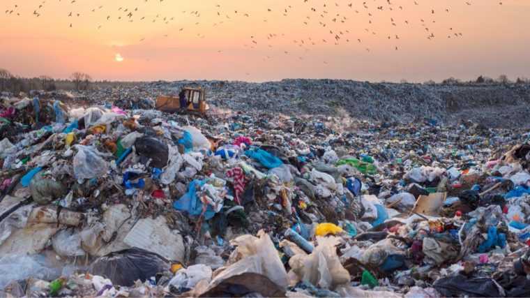 controale la toate gropile de gunoi din romania amendi de peste un milion de lei si nereguli grave identificate