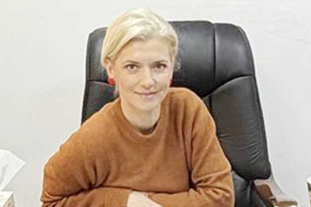 reactia alinei gorghiu miza politica este prea mare ca domnul senator sa nu inteleaga mai ales ca a ajuns in parlament cu voturile primarilor din judetul arges