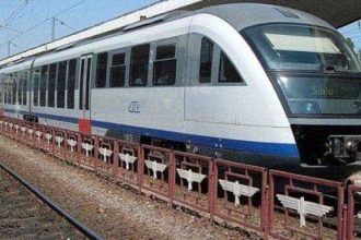 trafic feroviar oprit spre litoral trenurile sunt blocate din cauza unei defectiuni majore la Fetesti