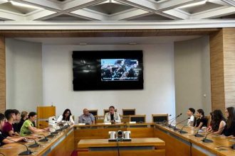23 de elevi merituosi din Pitesti participa la o tabara de vara in Kragujevac