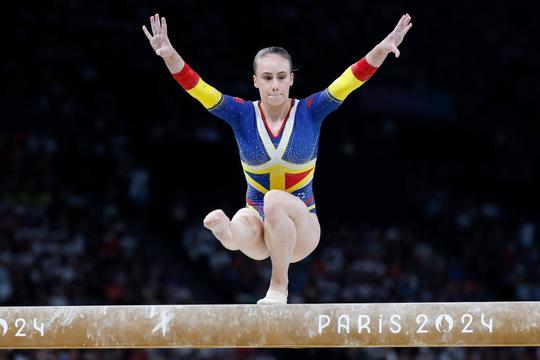 Amalia Ghigoarta s a retras din gimnastica la doar 19 ani Fosta olimpica a Romaniei nevoita sa se retraga din cauza unei noi accidentari grave