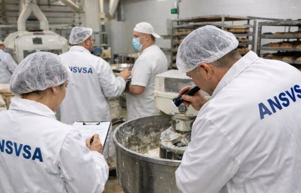 Amenzi de peste 15 milioane de lei in urma a mii de controale ANSVSA Ce au gasit inspectorii in fabricile de produse alimentare din Romania
