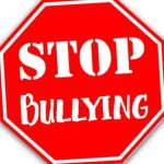 Campania Fara bullying in scolile din Arges Proiect de lege pentru introducerea uniformelor scolare obligatorii