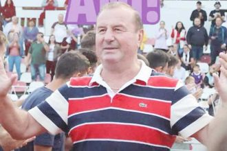 Campionul alb violet Viorel Moiceanu a implinit 72 de ani