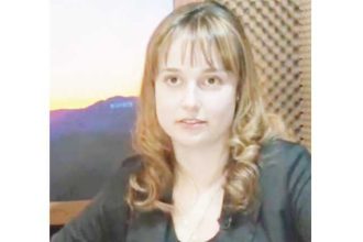 Campulungul mai are si asemnea ceva O tanara scriitoare si a lansat a doua carte