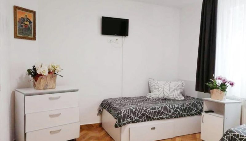 Din afacerea caminelor pentru batrani beneficiaza si fosti colonei ISU care si au infiintat firme specializate in servicii si intermediari