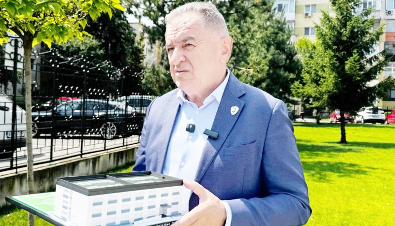 Doua receptii intr o zi Primarul Cristian Gentea Nu vom pierde niciun leu din fondurile nerambursabile