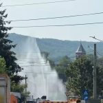Echipele Veolia actioneaza pentru repararea avariei la conducta principala de apa din Curtea de Arges