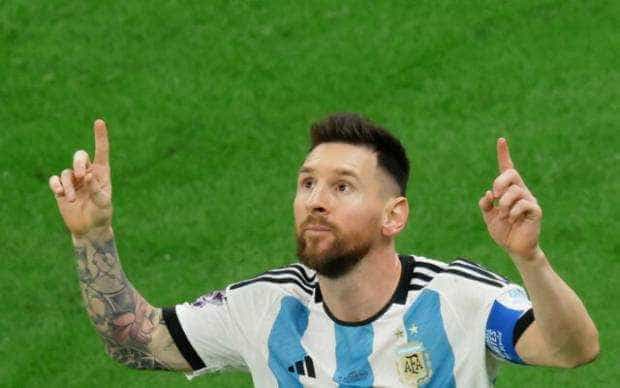 Lionel Messi continua sa faca istorie