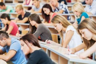 Master gratuit pentru tinerii din Mioveni O noua sesiune de inscriere disponibila