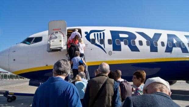 Parlamentul European aproba noi drepturi pentru calatori aerieni