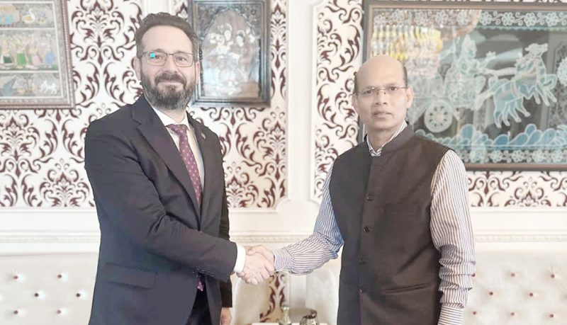 Senatorul Mihai Cotez discutie cu Ambasadorul Indiei Argesul are argumente puternice pentru a deveni un magnet al investitiilor globale