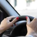 Soferii care nu achita amenzile in termen de 90 de zile de la primirea procesului verbal vor avea permisul de conducere suspendat