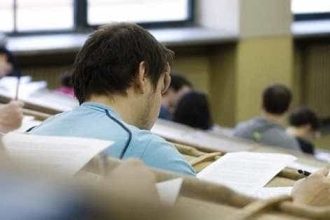 Vesti neplacute pentru absolventii de liceu costurile studiilor universitare cresc semnificativ