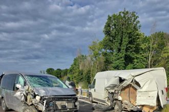 accident la albota traficul este oprit