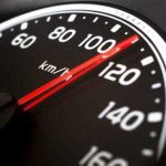 limitatoare automate de viteza pentru automobile si motociclete noua tehnologie va frana automat daca se depaseste limita