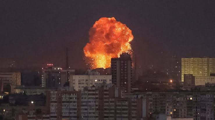 noapte incendiarda la kiev peste 160 de rachete si drone au atacat capitala ucrainei