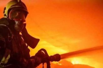 un refugiat ucrainean este acuzat ca a ars locuinta unui roman in italia in urma unei dispute legata de o datorie de 30 de euro