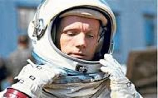 25 august 2012 A murit astronautul american Neil Armstrong primul om care a pasit pe Luna