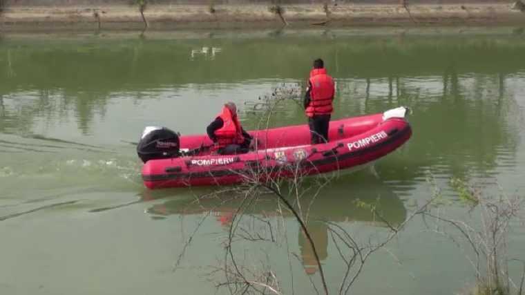 A adormit pe un colac si s a trezit in pericol pe Dunare Interventie de urgenta pentru salvarea unui cetatean sarbo