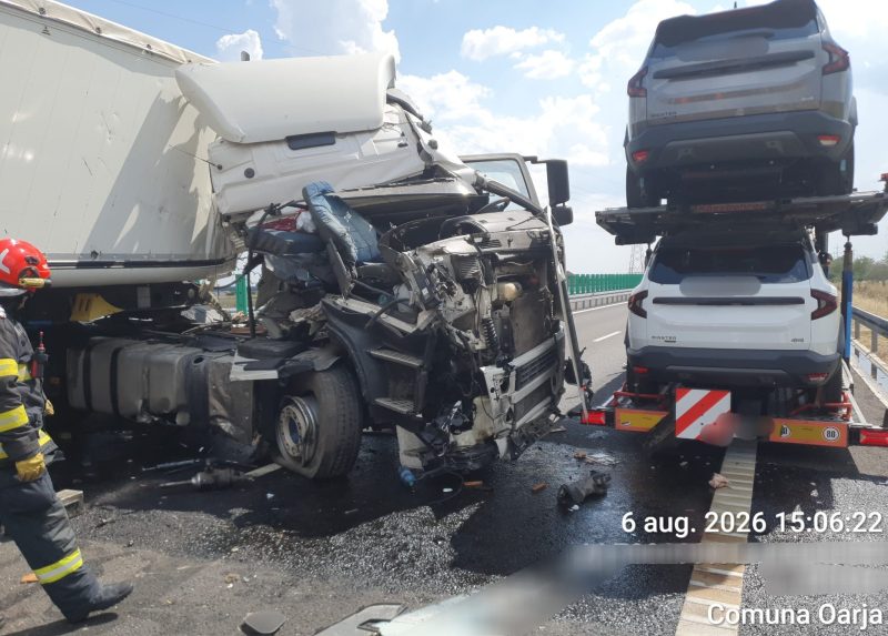 Accident cu trei camioane pe Drumul Expres la Oarja
