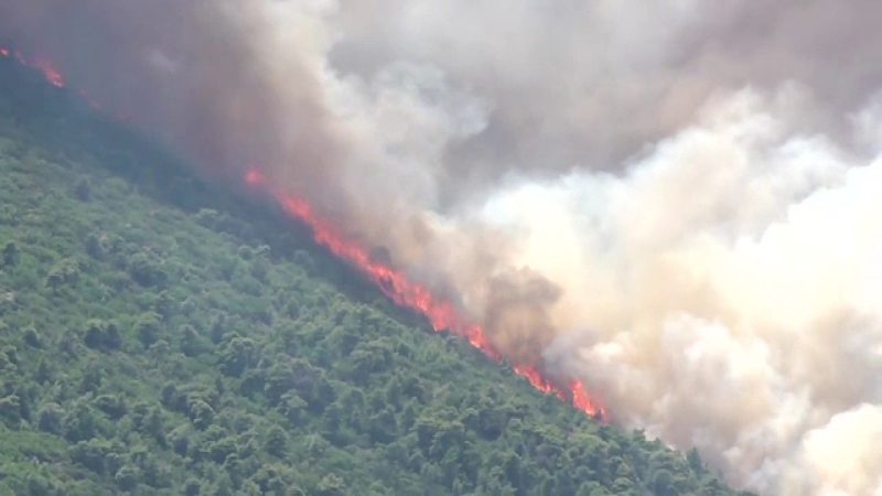 Accident grav in Grecia doua elicoptere care luptau cu incendiile sau colizionat Pompierii romani intervine in operatiunile de amploare