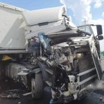 Accident pe Drumul Expres la Oarja cu implicarea a trei TIR uri Video