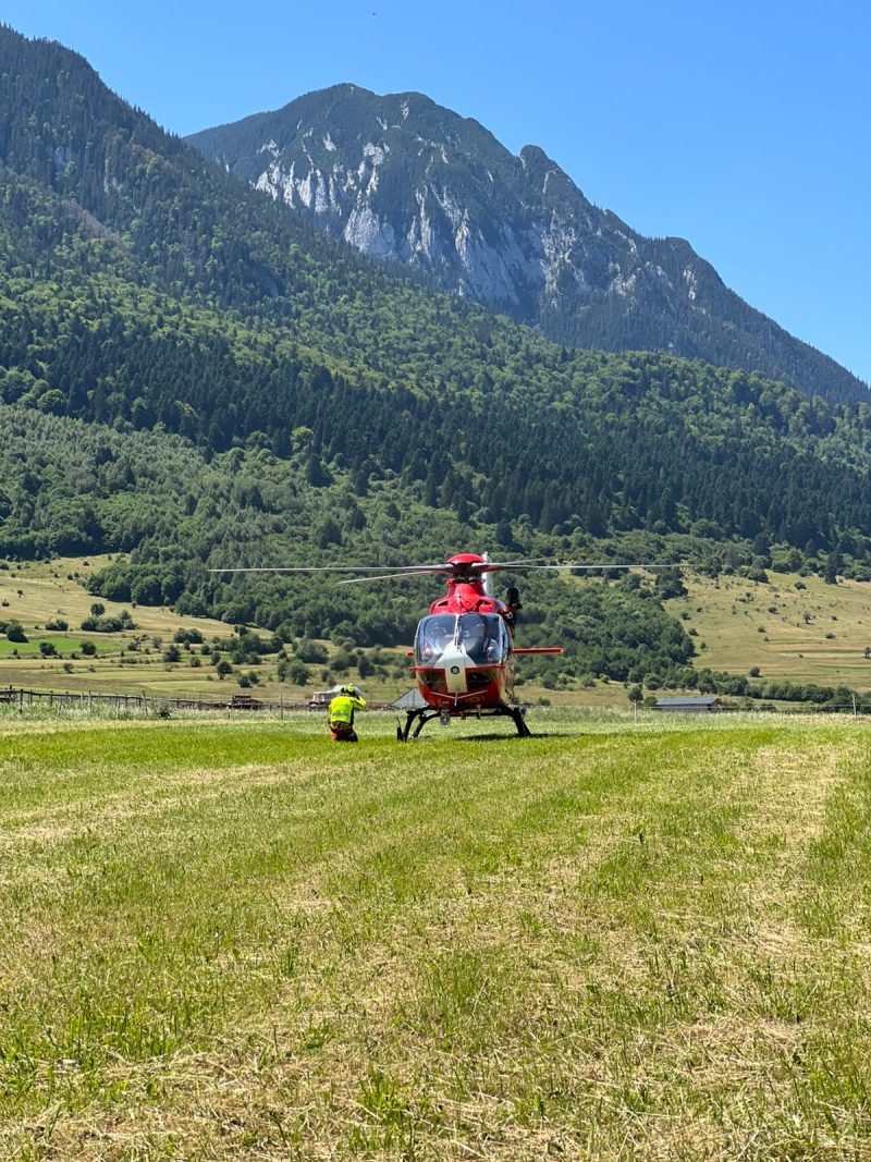 Actualizare Turistul din Piatra Craiului a fost salvat cu elicopterul