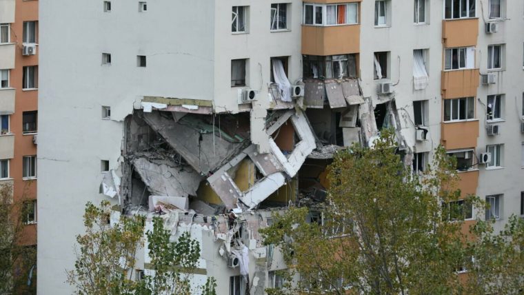 Au demarat controalele in imobilele afectate de explozia din Rahova Ce se inspecteaza in apartamente